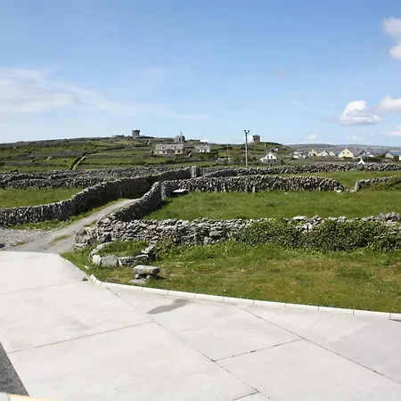 Hotel Cliffs Of Moher View