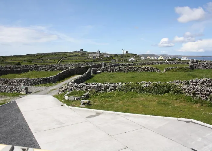 Hotel Cliffs Of Moher View